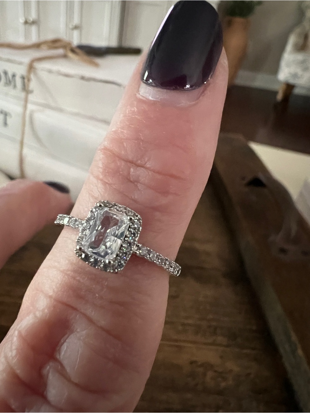 444. NWT PRETTY BIRD Tarnish Proof White Gold Solitaire Ring w/Halo Sz 7